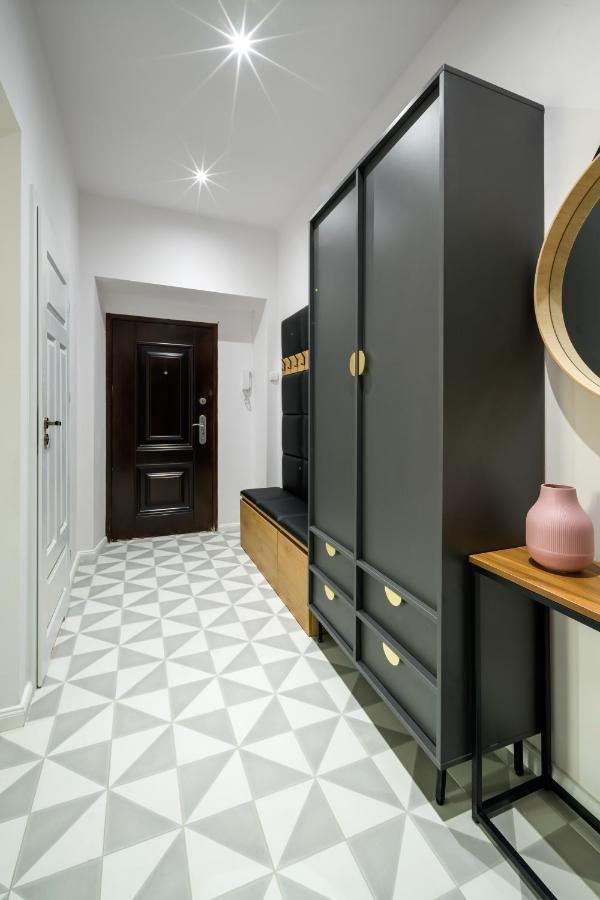 Powisle 4 By Homeprime Apartment